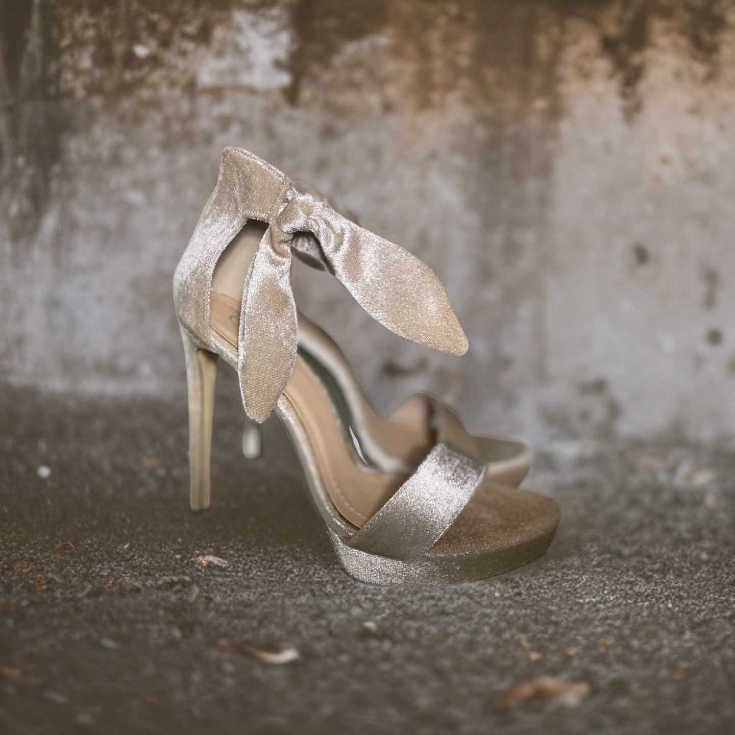 Grey velvet clearance heels