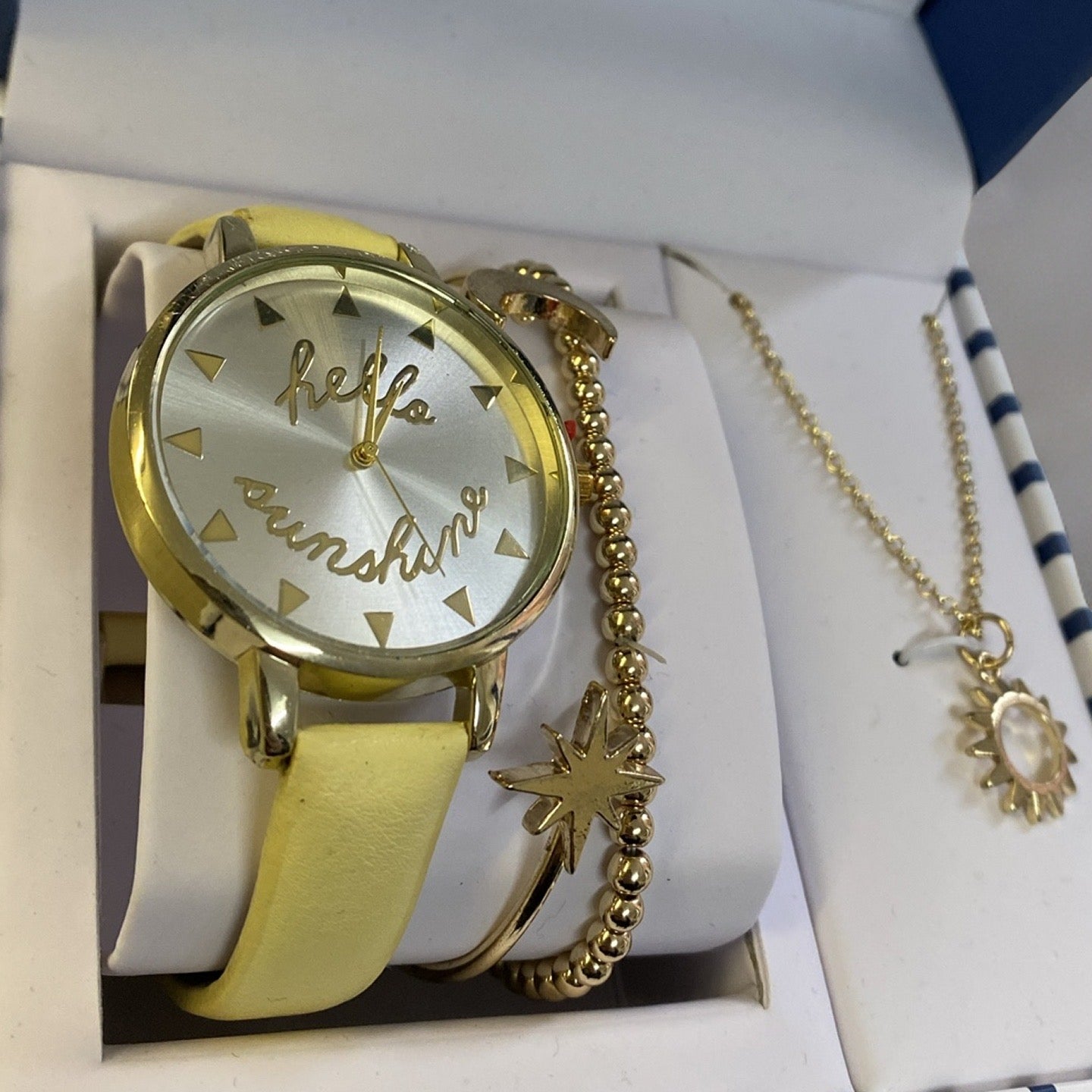 WATCH GIFT SET - WITH NECKLACE & BRACELET