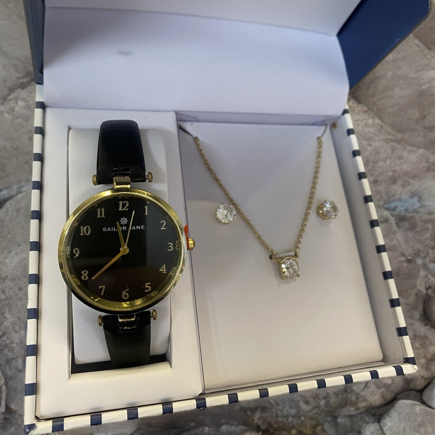 WATCH GIFT SET - WITH NECKLACE & EARRINGS